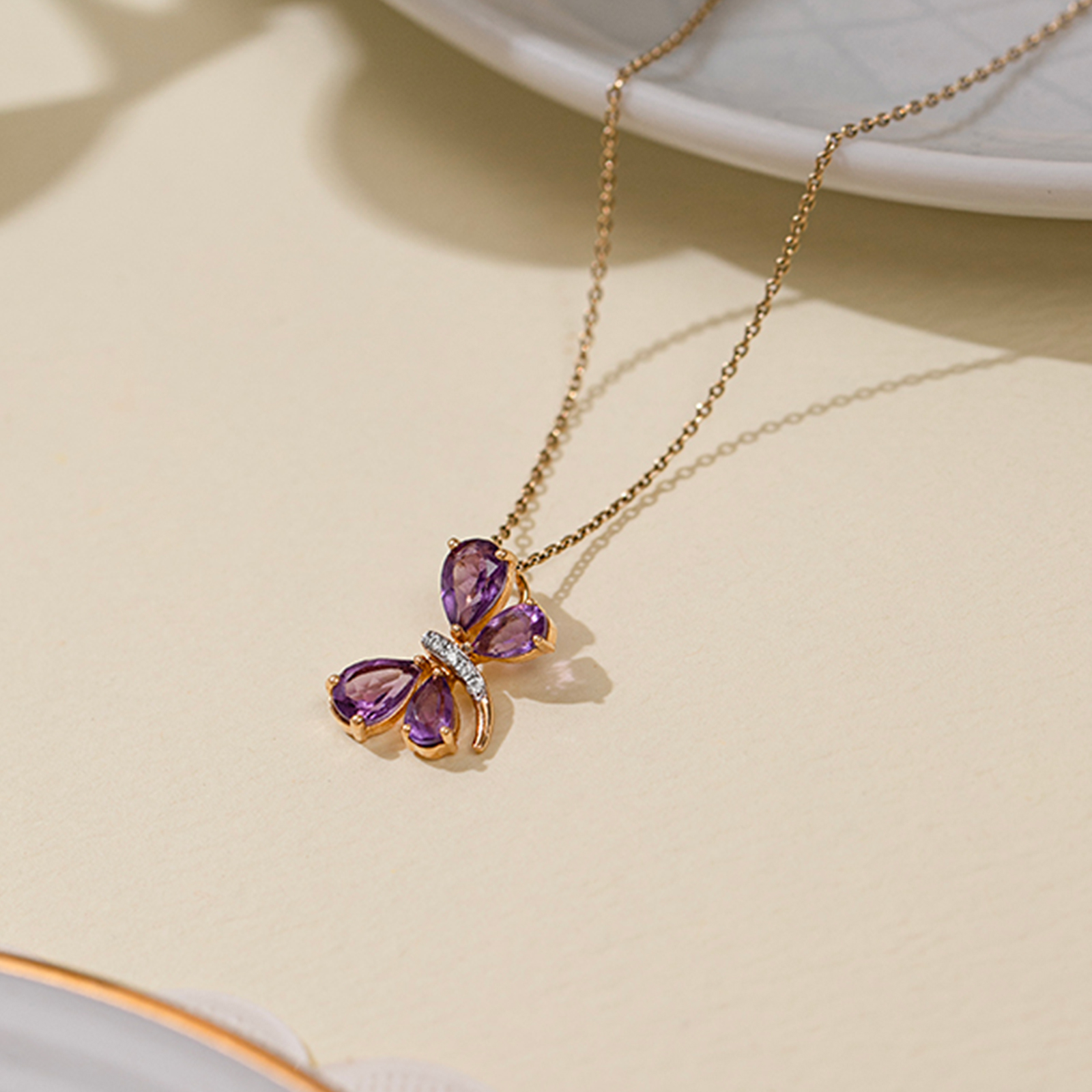 Flutter Gemstone Pendant